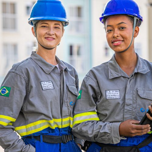 15 Página 64 – 18_Eletricistas Femininas da Elenge – Troca de Medidores – Araucária-25 15 Página 64 - 18_Eletricistas Femininas da Elenge - Troca de Medidores - Araucária-25